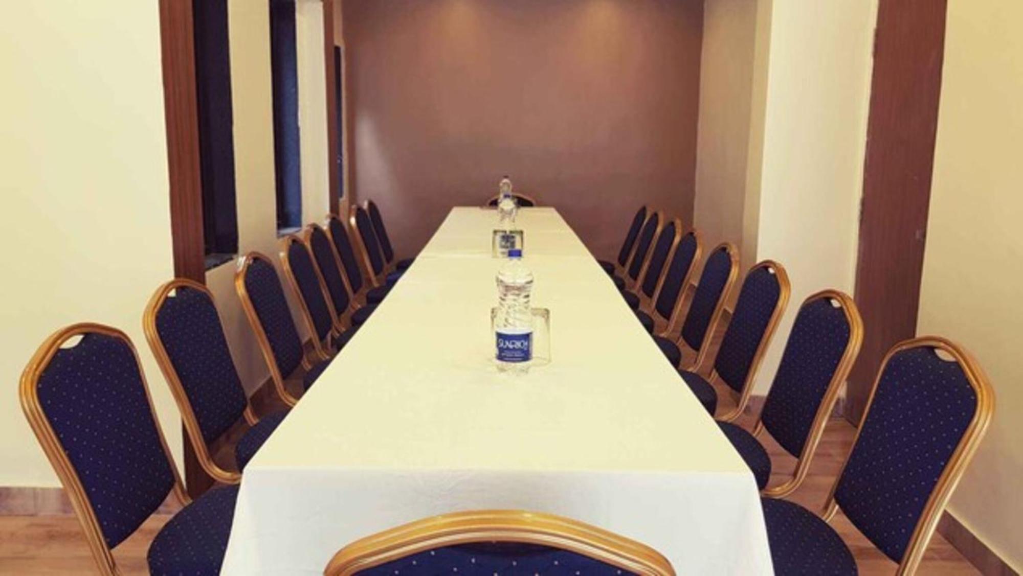 Hotel Ashoka, Pune Yerandwane 外观 照片