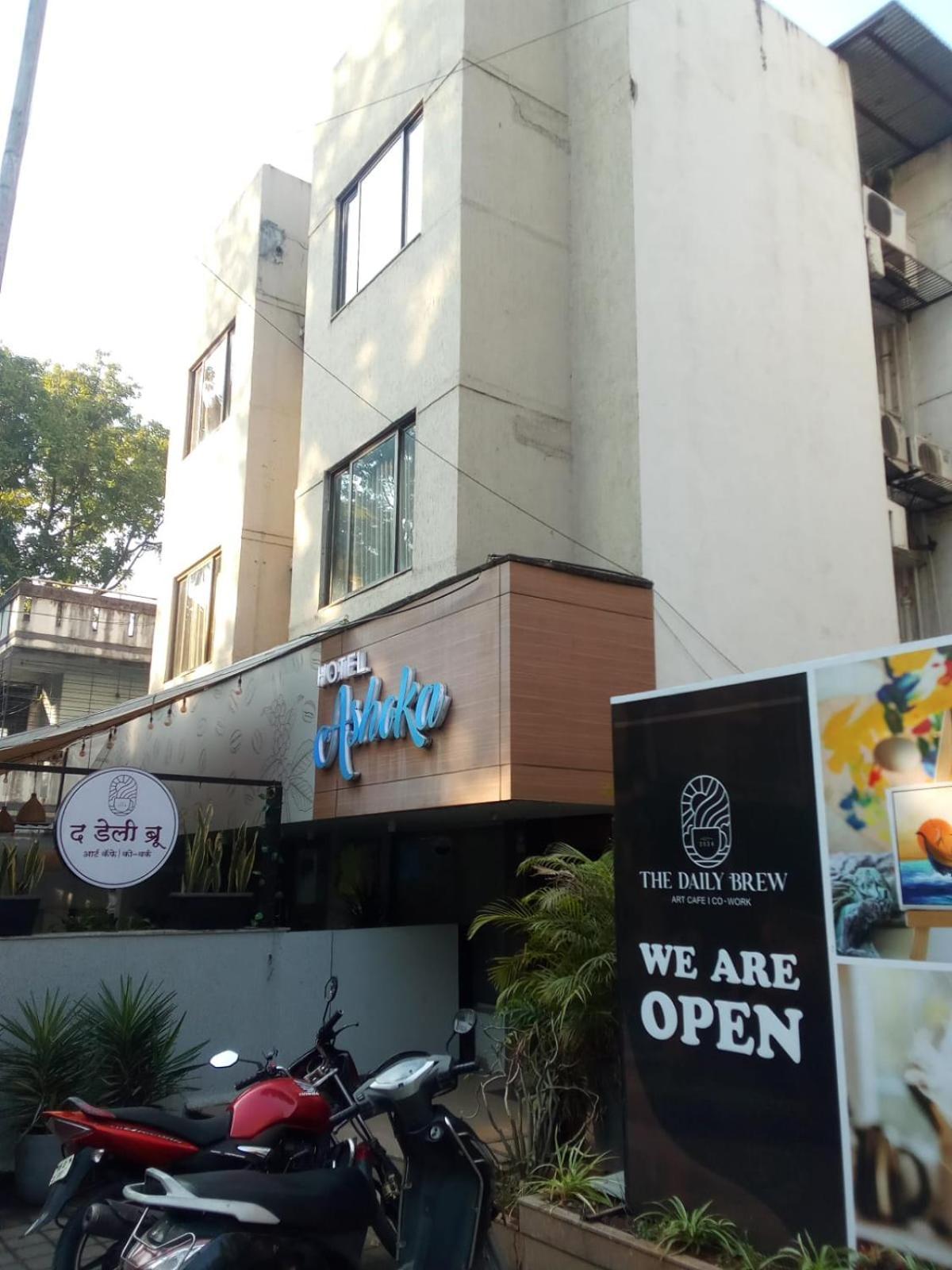 Hotel Ashoka, Pune Yerandwane 外观 照片